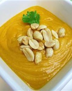 Суп-пюре из батата и арахиса