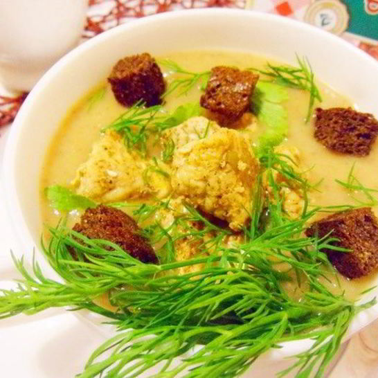 Рецепт супа-пюре из фасоли с индейкой и чесночными гренками