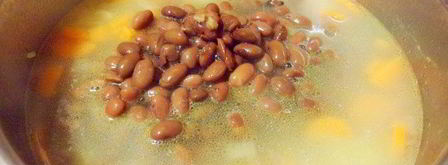суп-пюре из фасоли с индейкой и чесночными гренками. Шаг 11