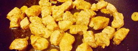 суп-пюре из фасоли с индейкой и чесночными гренками. Шаг 5