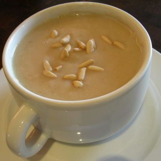 Рецепт супа-пюре из пастернака с кедровыми орешками