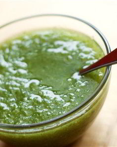 Зеленый сельдерейный суп-пюре