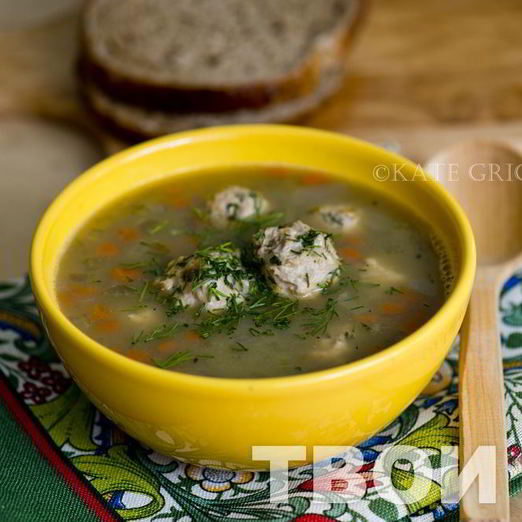 Суп с фрикадельками и бобовыми