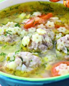 Суп с фрикадельками и вермишелью