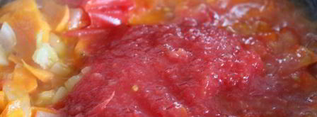 суп с куриными фрикадельками, свекольными листьями и перловкой. Шаг 2