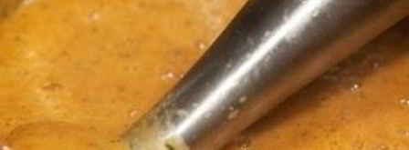 суп с запеченным чесноком, помидорами и сыром. Шаг 7