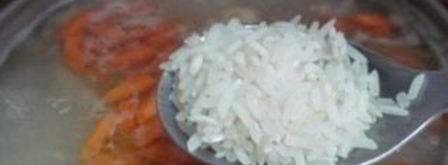 сырный суп с крабовыми палочками. Шаг 2