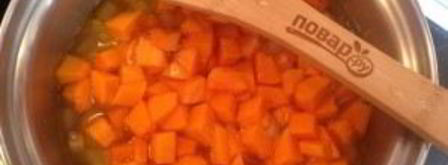 тыквенно-сельдерейный суп с запеченным нутом. Шаг 8