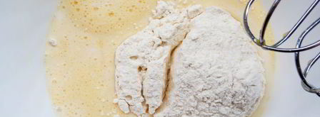 блинчики на молоке и сметане. Шаг 2