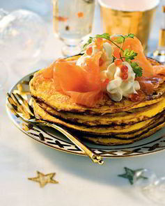 Блины из батата с маринованным лососем