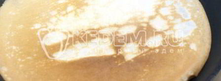 блины на сливках с творогом и клубничным джемом. Шаг 5