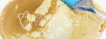 блины на сливках с творогом и клубничным джемом. Шаг 6