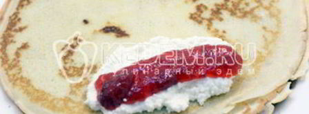 блины на сливках с творогом и клубничным джемом. Шаг 9