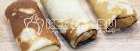 блины на сливках с творогом и клубничным джемом. Шаг 10