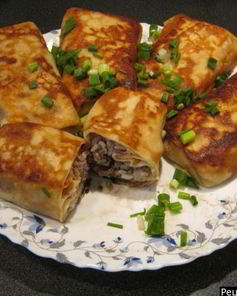 Блины с мясом и рисом