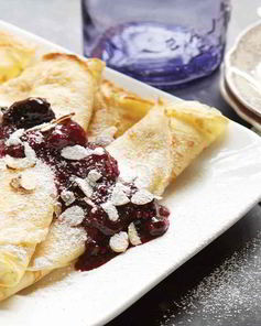 Блины с творогом и изюмом