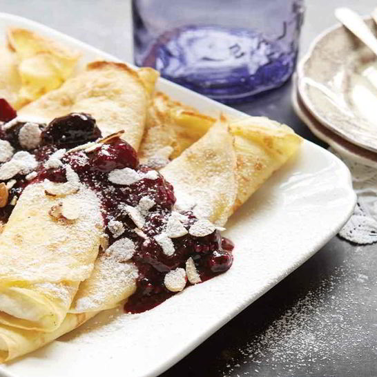 Рецепт блинов с творогом и изюмом