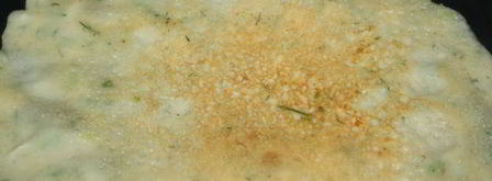 рисовые блинчики с сыром, чесноком и зеленью. Шаг 6