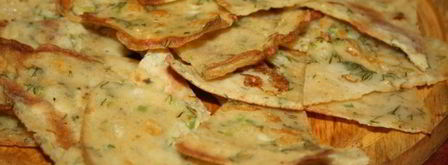 рисовые блинчики с сыром, чесноком и зеленью. Шаг 9