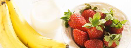 шоколадные блинчики с бананом, клубникой и сливками. Шаг 15