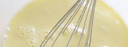 шоколадные блинчики с бананом, клубникой и сливками. Шаг 6