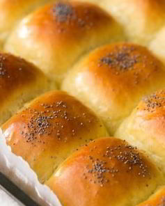 Булочка с маком