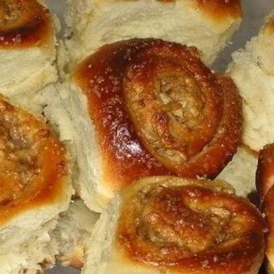 Рецепт булочек из быстрого теста с яблоком