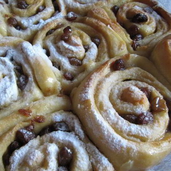 Рецепт булочек с изюмом