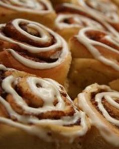 Булочки с корицей и орехами