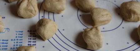 булочки с начинкой наливные яблочки. Шаг 2