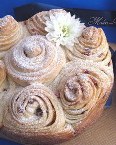 Французская булочка Бриошь