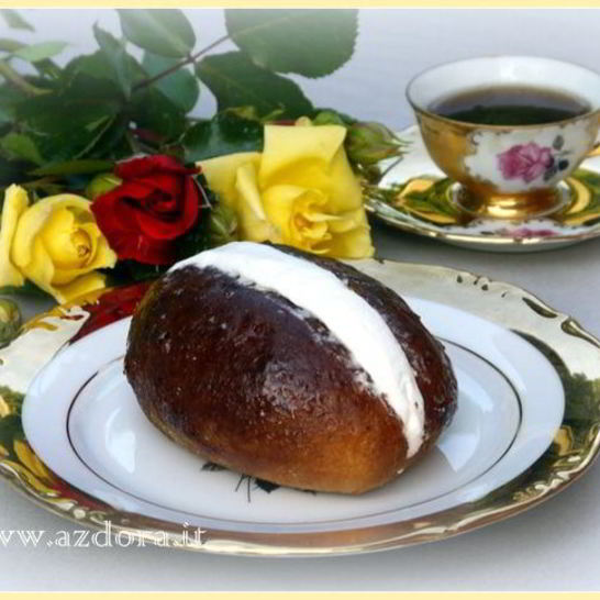 Рецепт маритоцци — воздушных булочек со взбитыми сливками