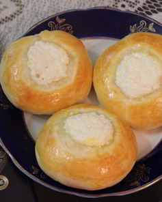 Булочки с изюмом