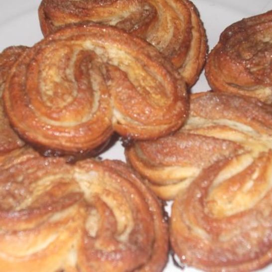 Рецепт плюшек с сахаром и корицей