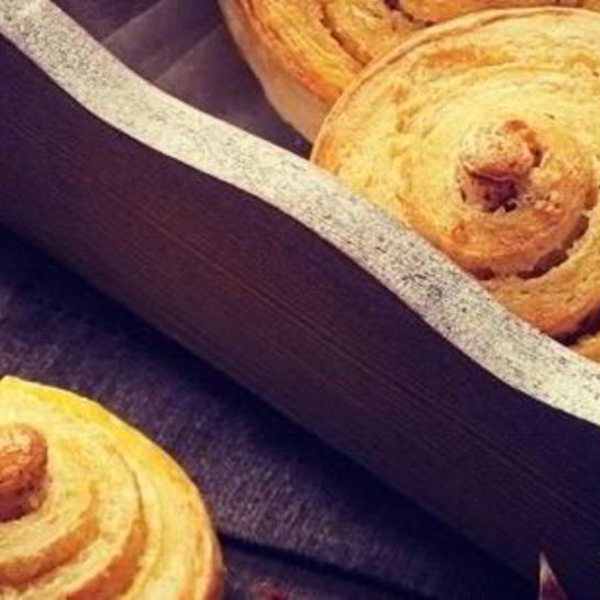 Рецепт пышных булочек с корицей