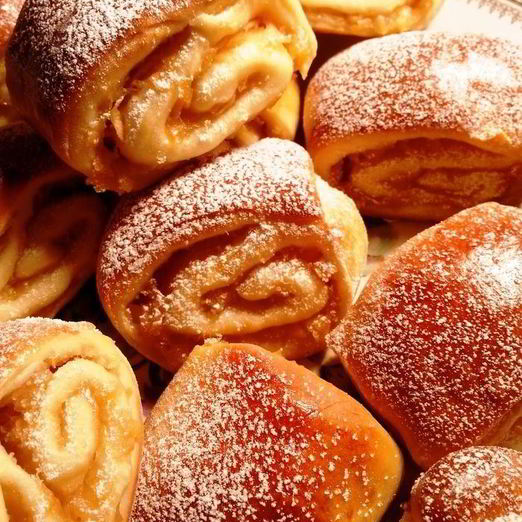 Яблочные булочки