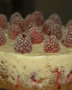 Чизкейк с малиной и шоколадом