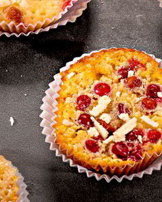 Чизкейки с белым шоколадом и клюквой