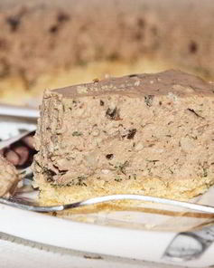 Печеночный чизкейк с орехами и грибами