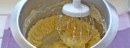 кекс с маком, какао и ягодами. Шаг 3