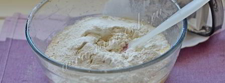 кекс с маком, какао и ягодами. Шаг 5