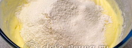 кекс с шоколадной крошкой. Шаг 4