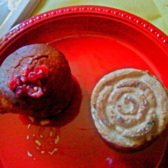 Рецепт кексов с молочным шоколадом и клюквой