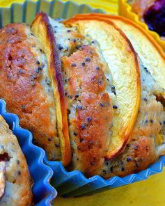 Кексы с персиками и не только