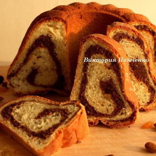 Рецепт сдобного кекса с изюмом и миндалем