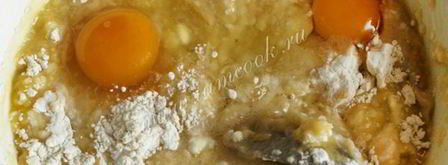 творожные кексы с ежевикой в силиконовых формочках. Шаг 3