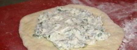 хачапури из слоеного теста. Шаг 6