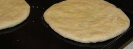 хачапури из слоеного теста. Шаг 9