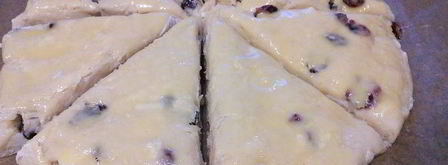 сконы с белым шоколадом и вяленой вишней. Шаг 8