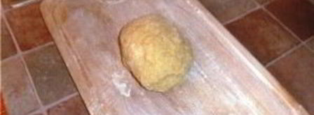 хворост в мультиварке. Шаг 2